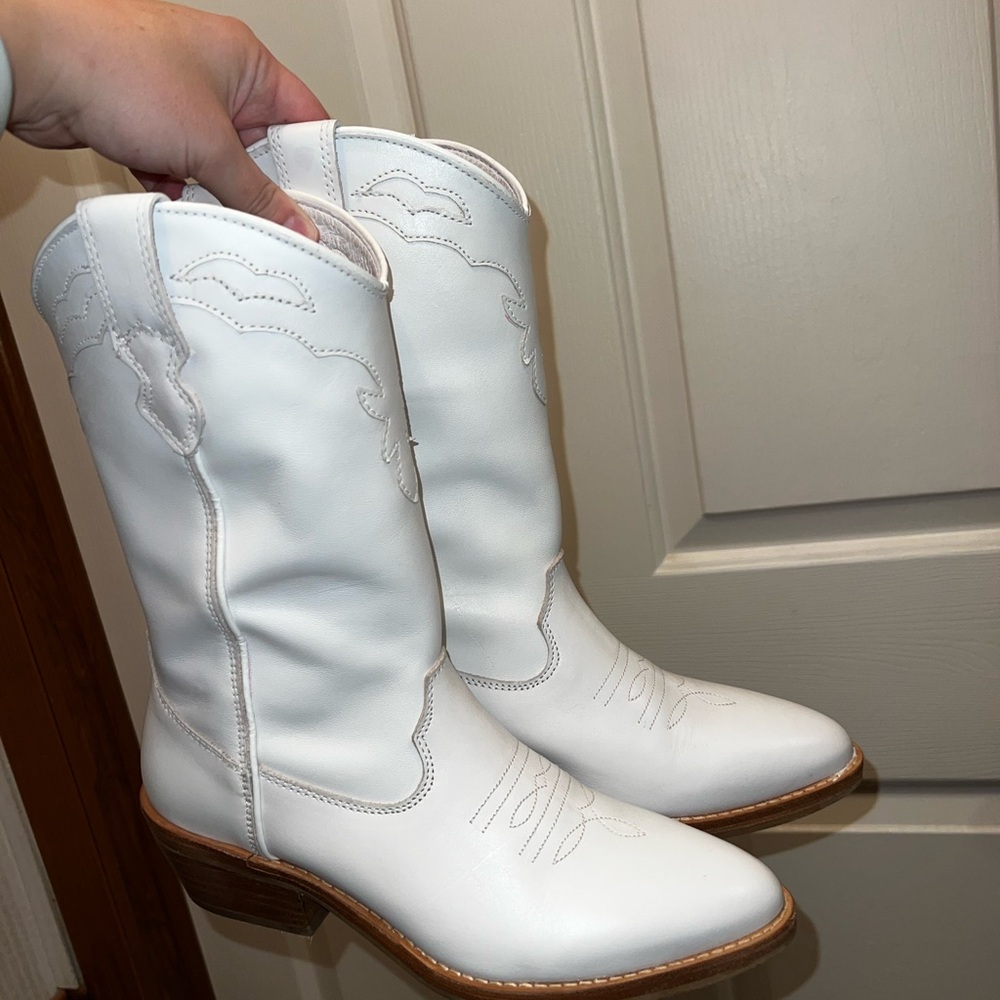 White Cowgirl Boots - Steve Madden